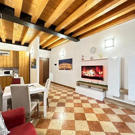 Imperial Home Mazzini Centro Verona 1 エクステリア 写真